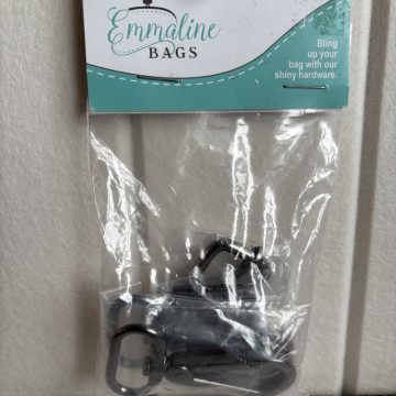 Emmaline Bags Aspen Crossbody Bag Hardware